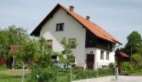 Large Ski house in Crni Vrh €110,000+794m2 land. Click here for more details. Large Ski house in Crni Vrh €110,000+794m2 land. Click here for more details.